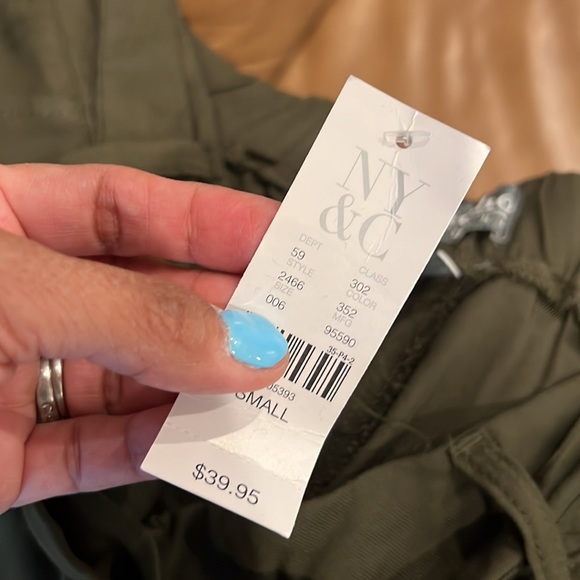 NWT New York and Company Belted Pull On Shorts - Picture 6 of 11